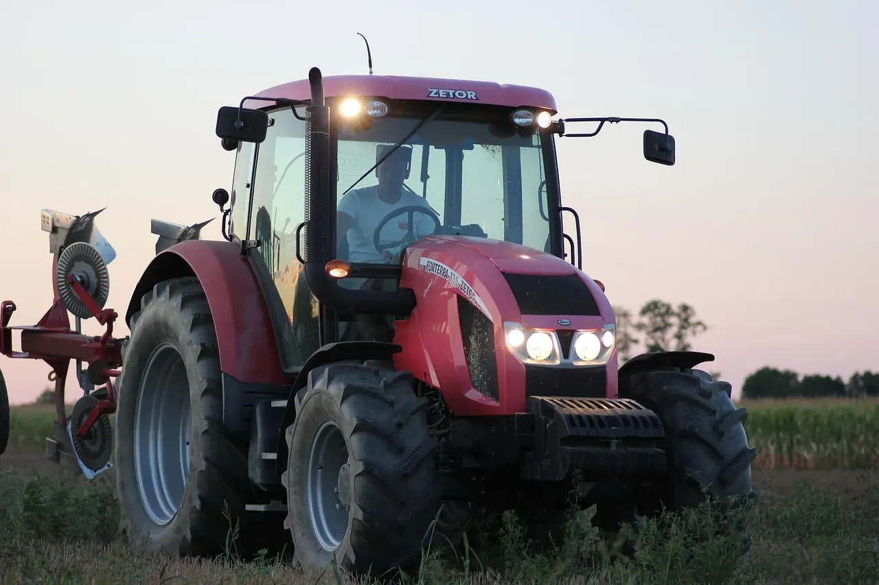 Zetor Proxima nové generace: modernizovaná kabina a motor Stage V