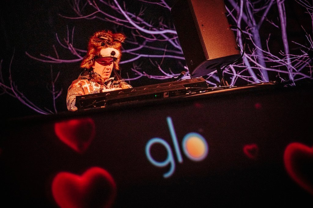 DJ Roxtar pandemii zvládá. Vděčí za to nové lásce i pracovně vytíženému delfínovi