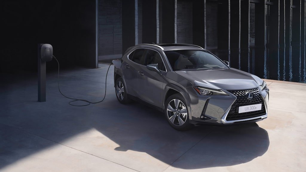 Světová premiéra nového plně elektrického modelu Lexus UX 300e