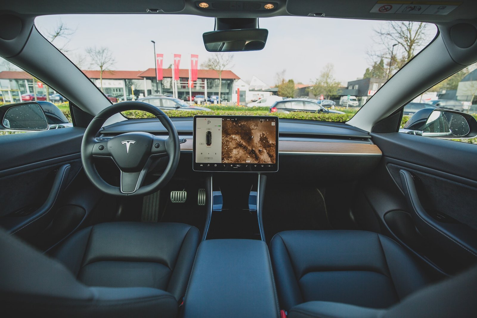 Tesla zvýšila  dražších modelů v USA