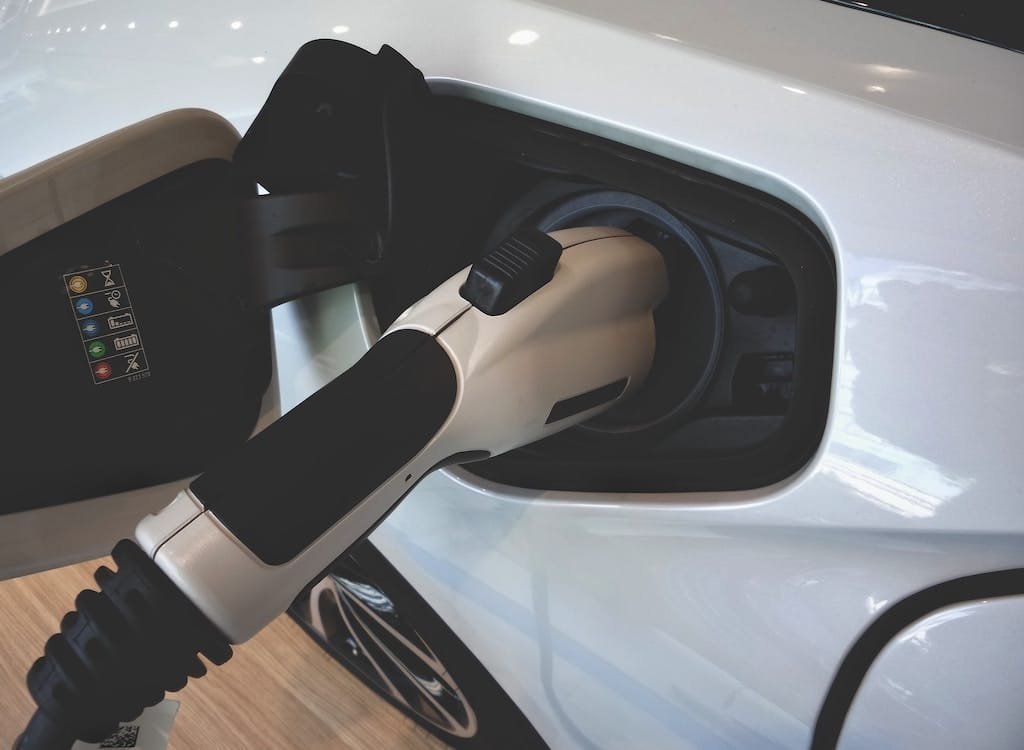 Chile plánuje státní kontrolu nad lithium, automobilky hledají alternativní zdroje