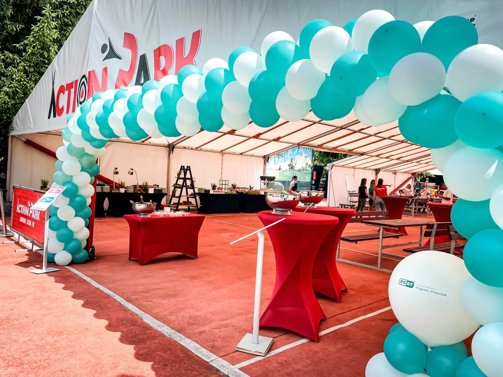 Originální teambuilding v Praze? Action Park vás dostane z kanceláře do akce!