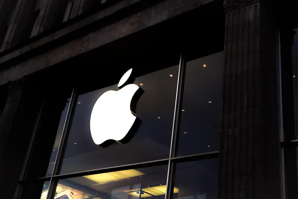 Apple výsledky Q4 22